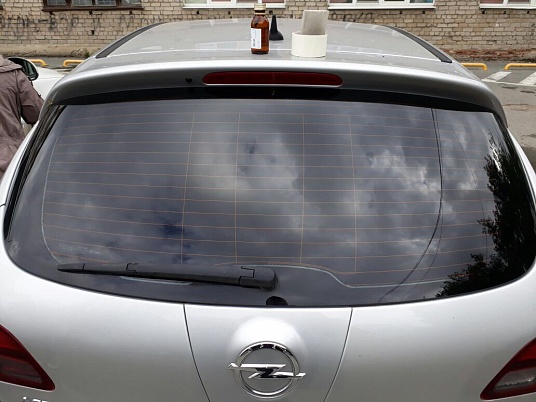 Реклама на заднее стекло автомобиля