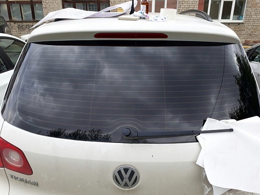 Реклама на заднее стекло автомобиля