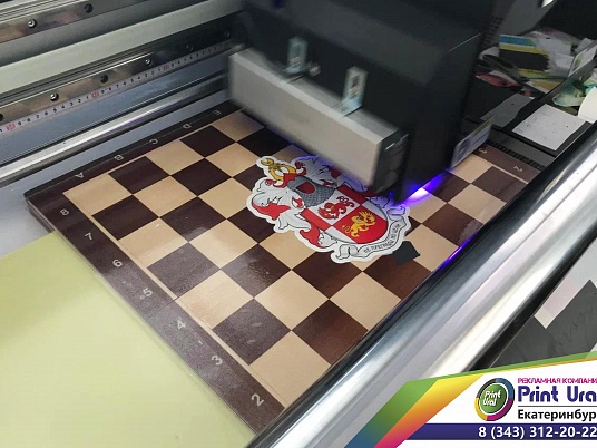 Уф печать на дереве