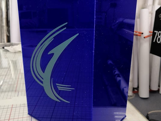 Статуэтки, сувениры