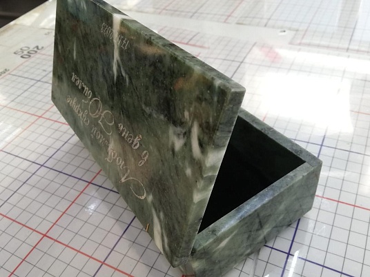 Гравировка по камню