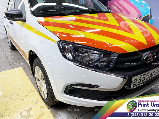 Брендирование LADA для компании "Сильная Логистика"