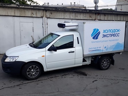 Реклама на коммерческий автомобиль Лада гранта Фургон. Компания Холодок Экспресс
