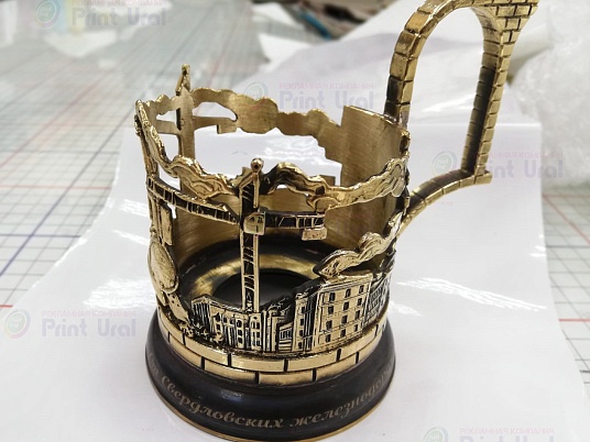 Гравировка на подстаканниках